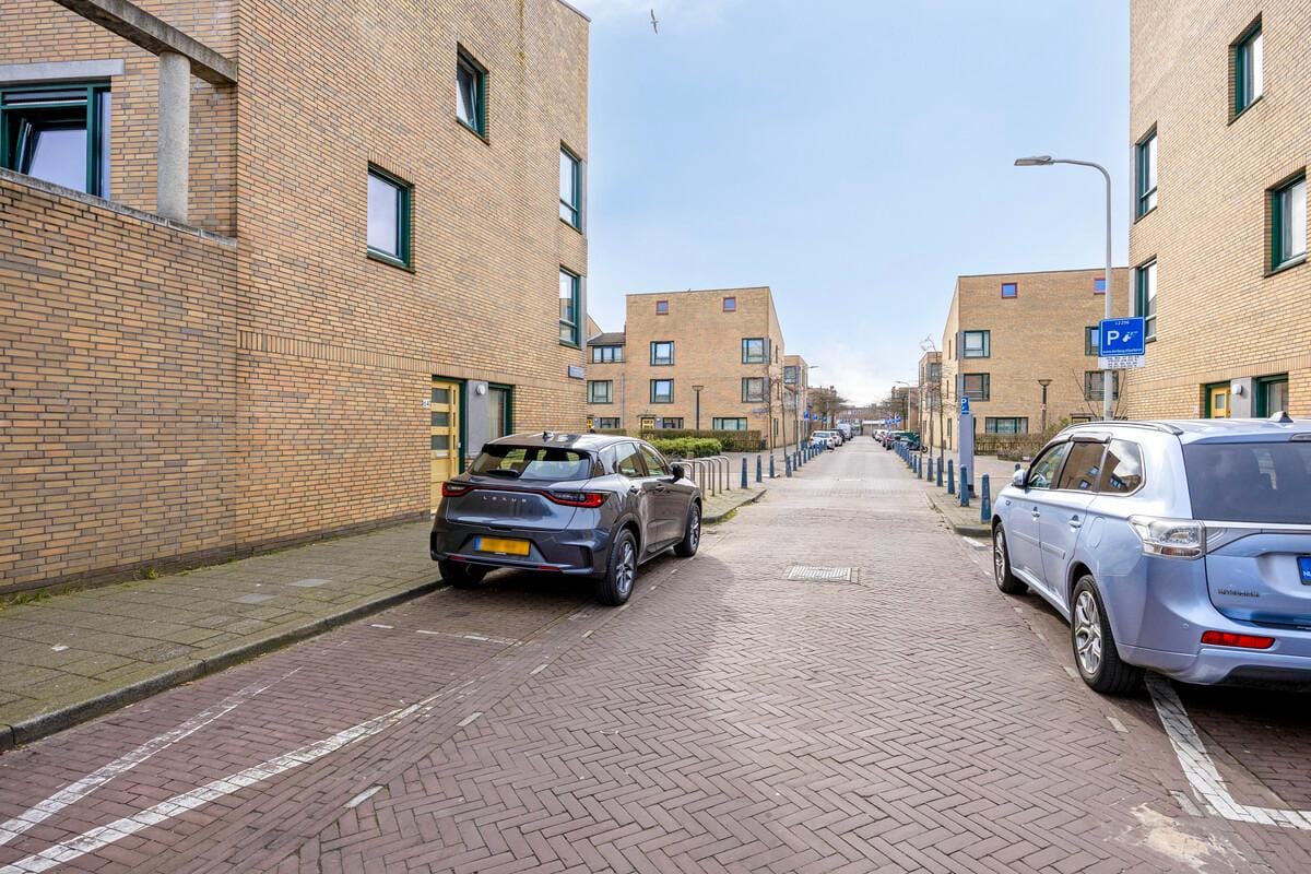 Foto 19 van Trooststraat 64