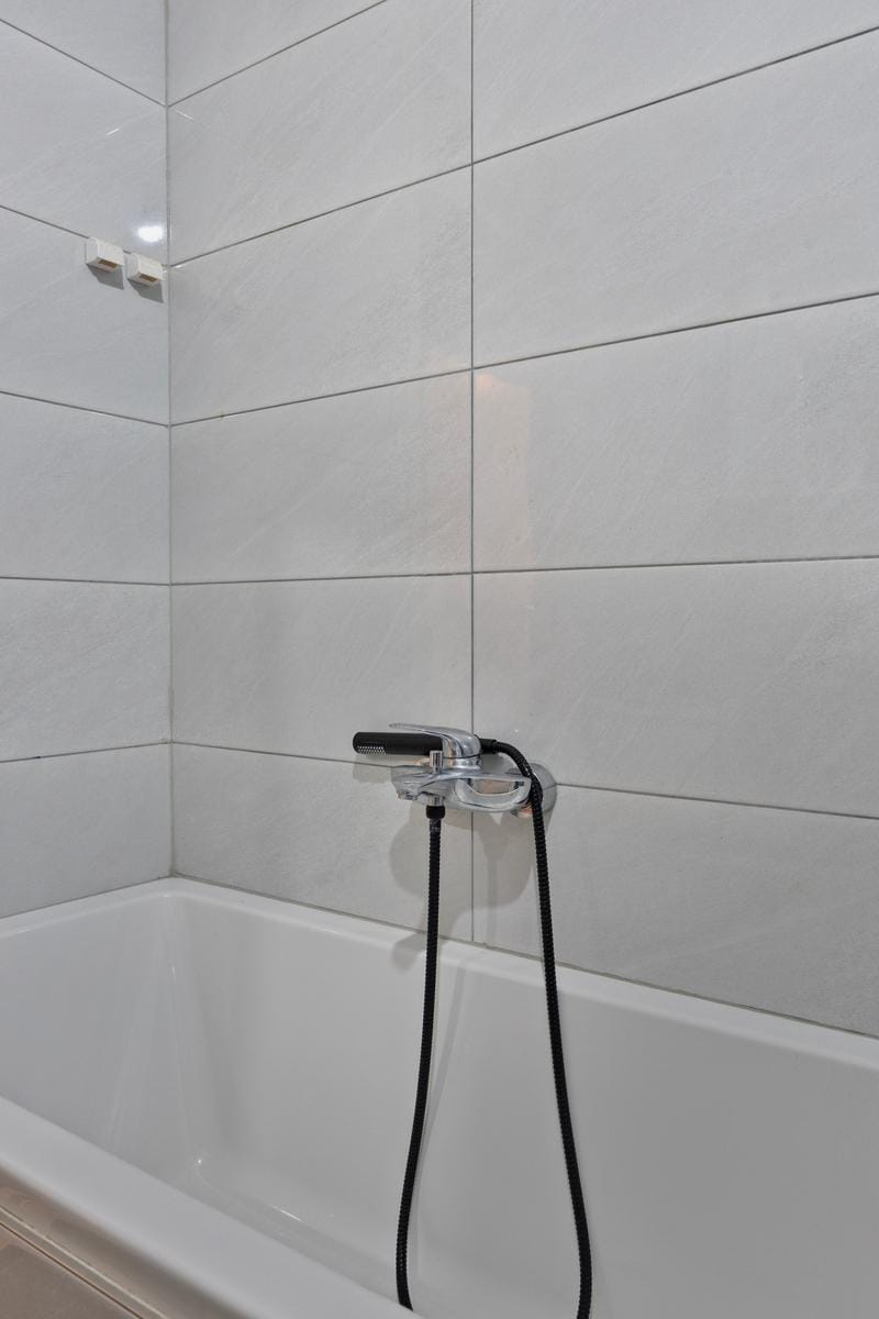 Foto 38 van Trooststraat 64