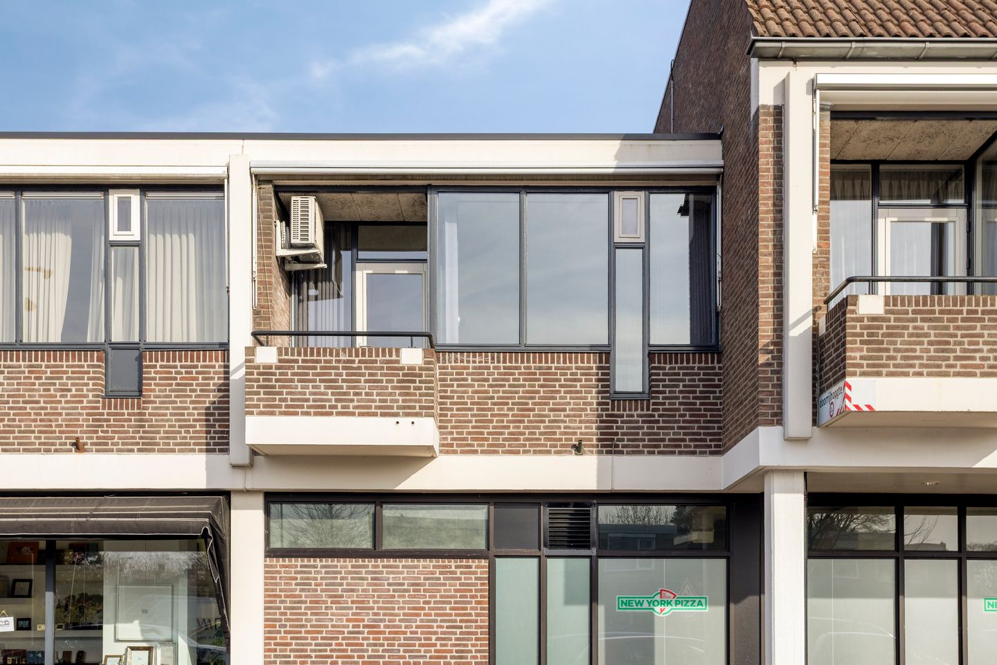 Photo 4 of de Brink 24
