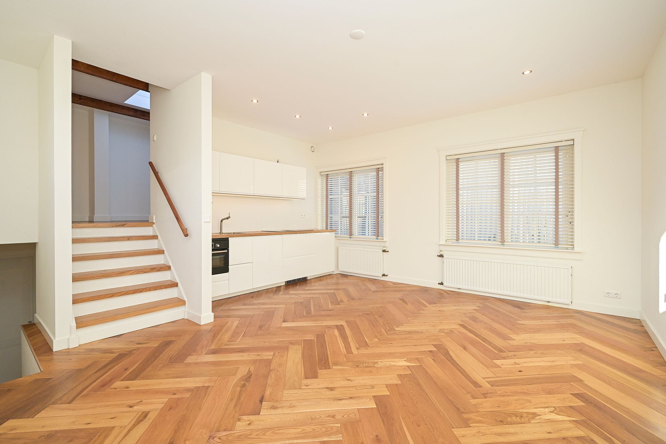 Foto 3 van Noordeinde 64-A4