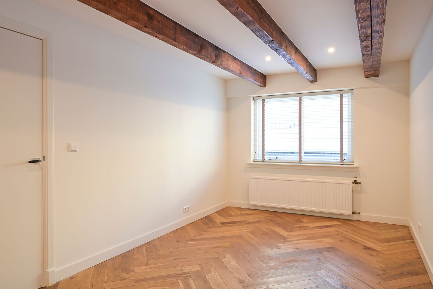 Foto 10 van Noordeinde 64-A4