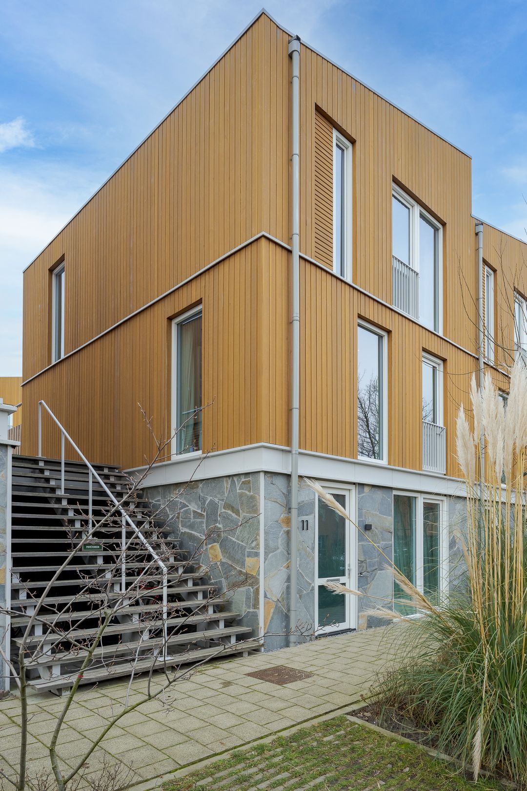 Foto 11 van Jelena Bonnerpad 11