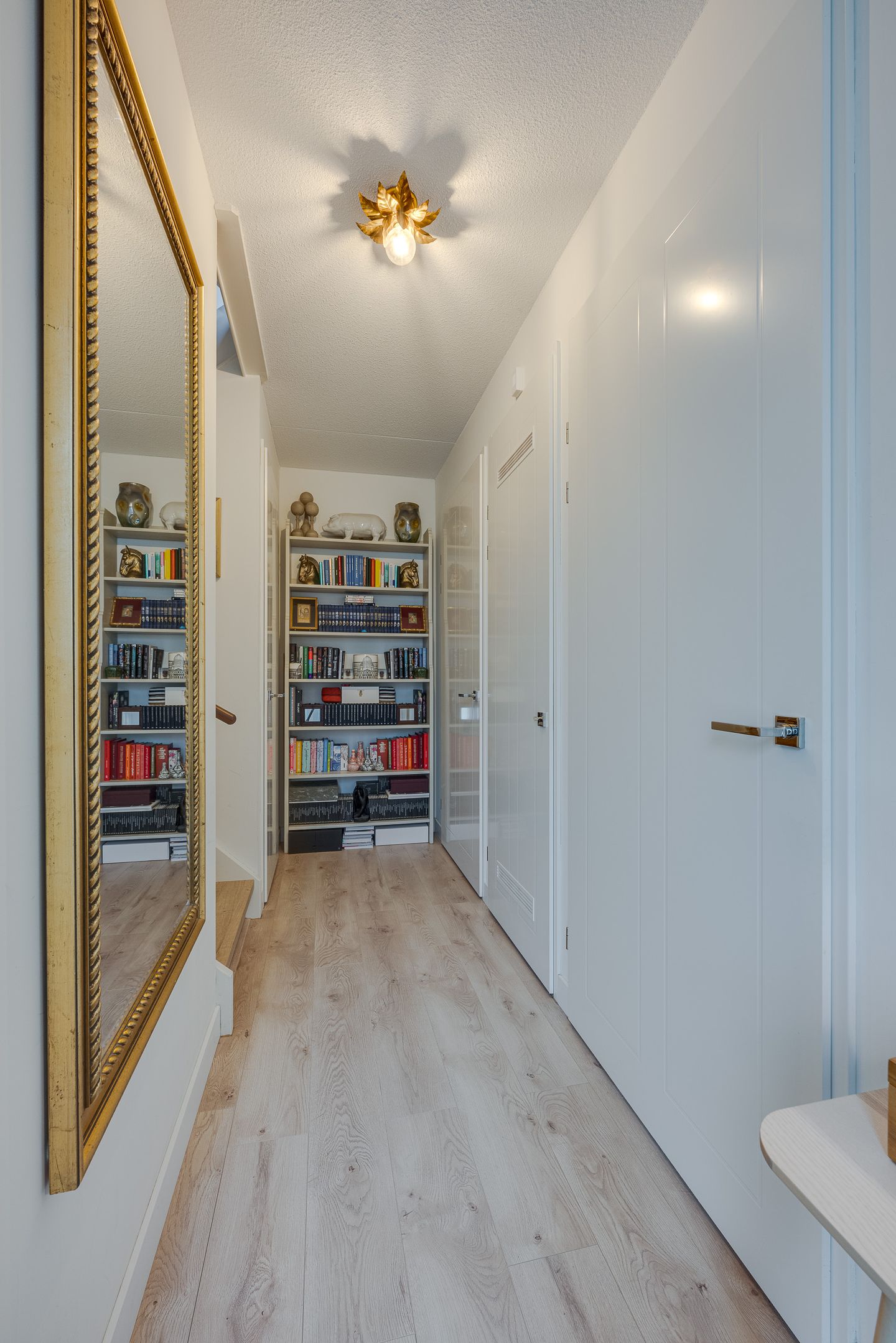 Foto 14 van Jelena Bonnerpad 11