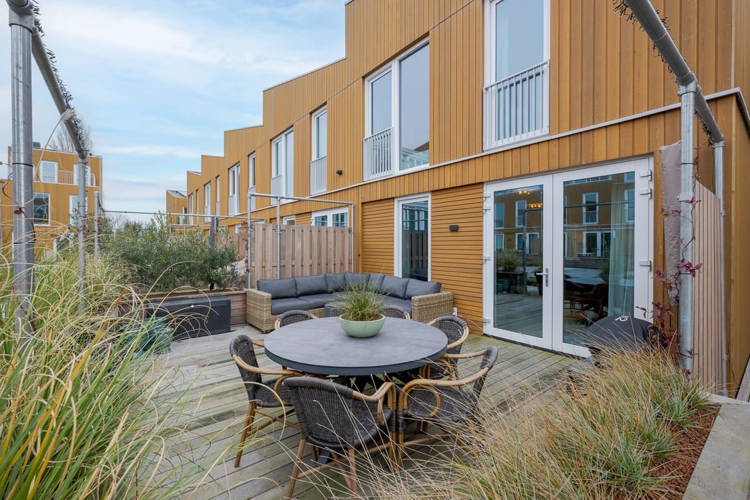 Foto 46 van Jelena Bonnerpad 11