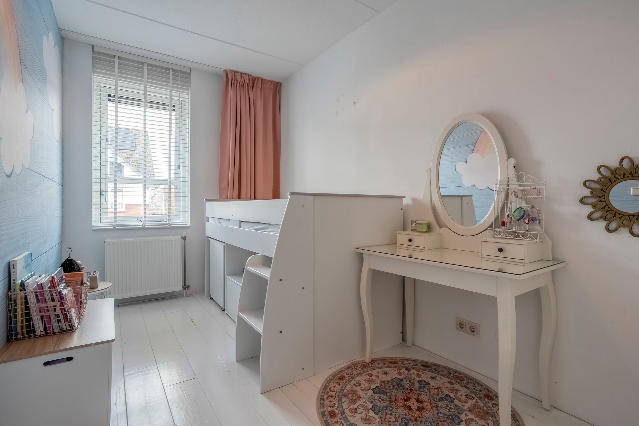 Photo 18 of Bertram 9