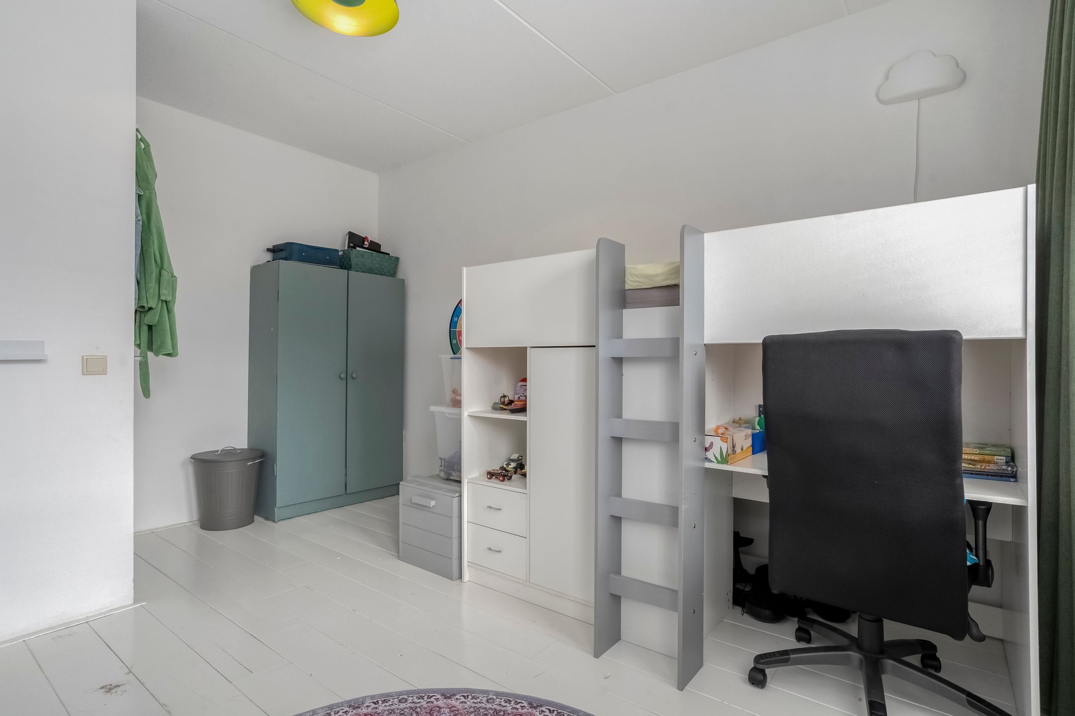 Photo 21 of Bertram 9