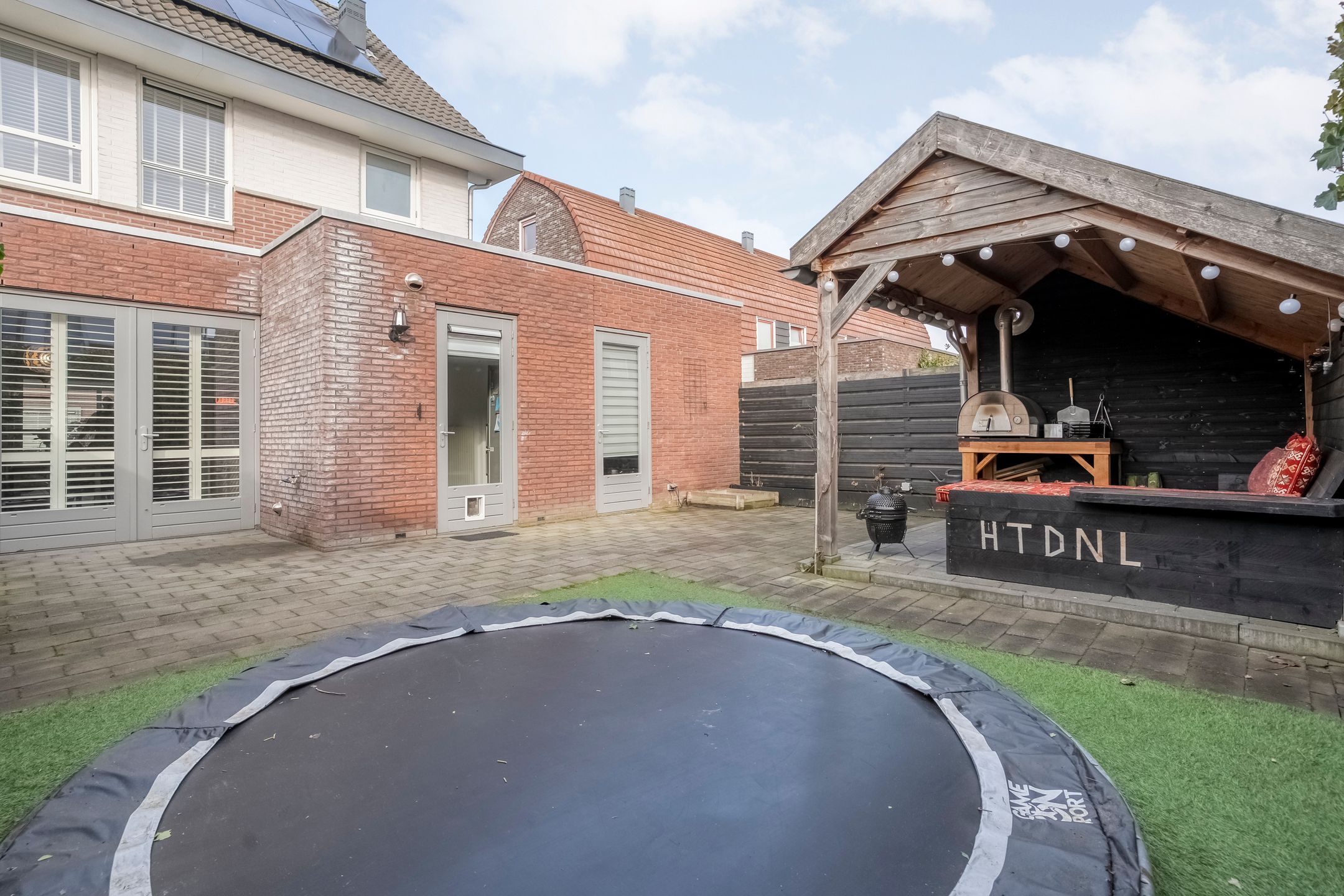 Photo 33 of Bertram 9