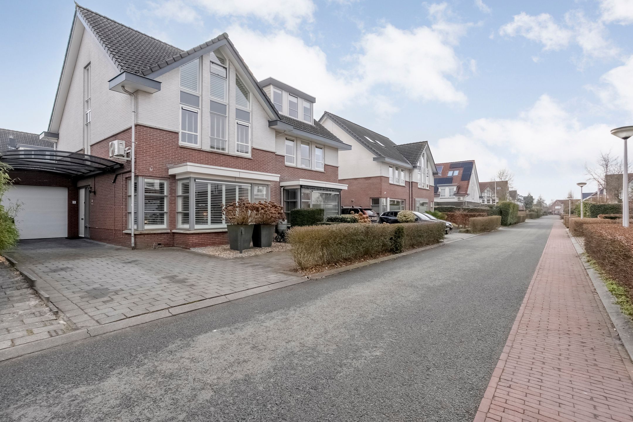 Photo 42 of Bertram 9