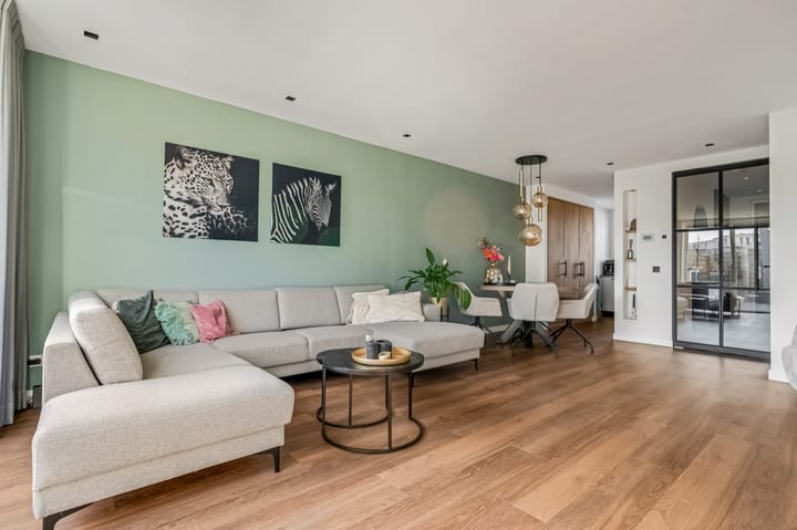 Foto 2 van Waagmeester 32