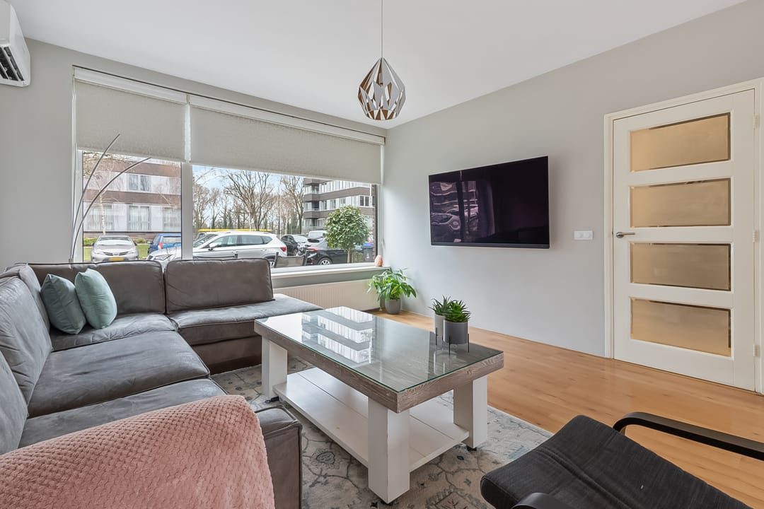 Foto 8 van Bruisdreef 16