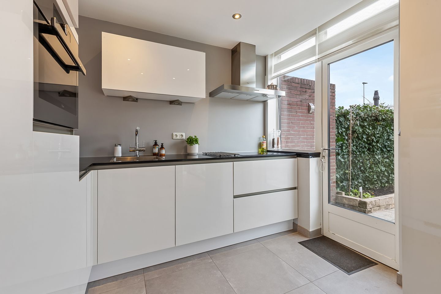 Foto 14 van Bruisdreef 16