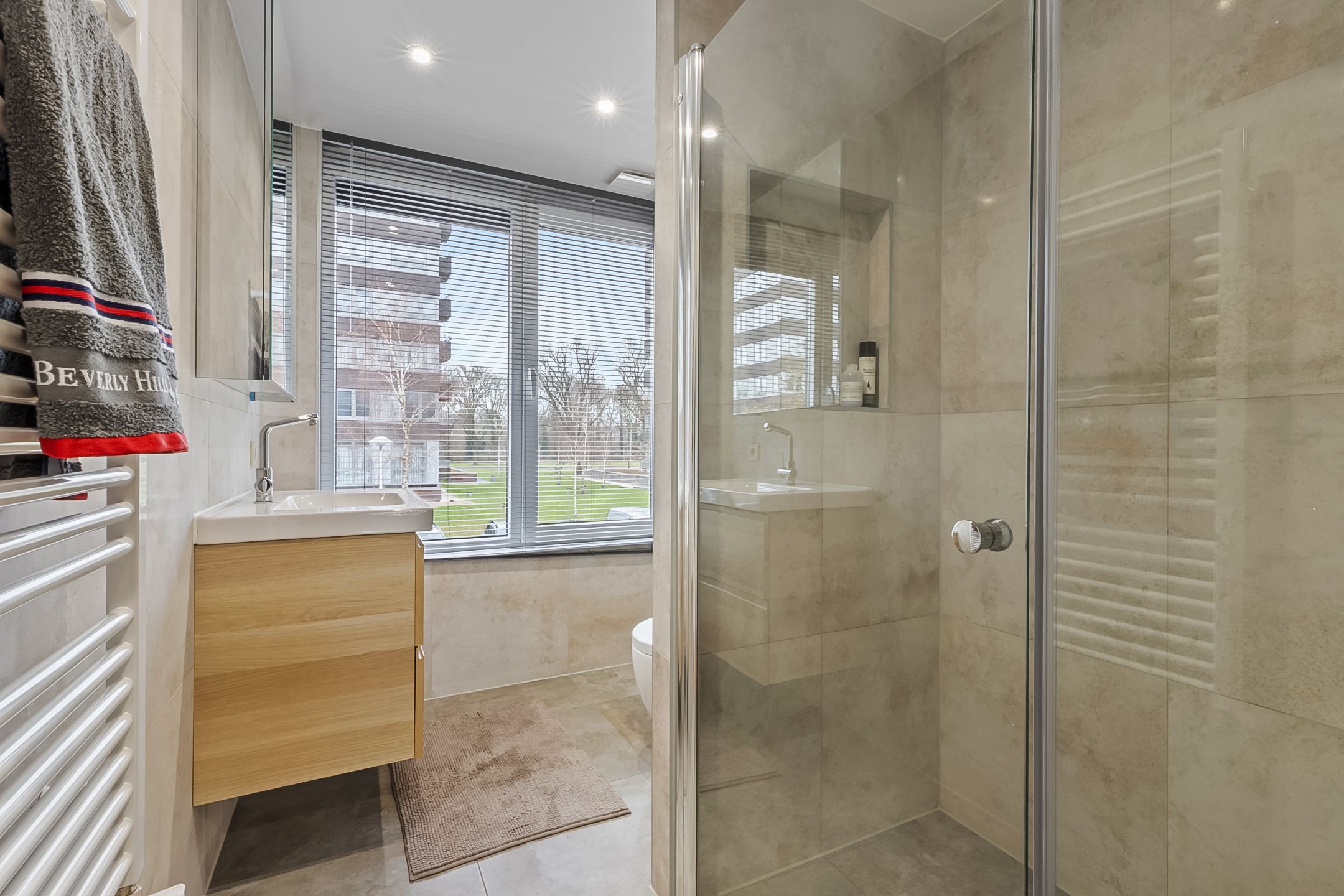 Foto 24 van Bruisdreef 16