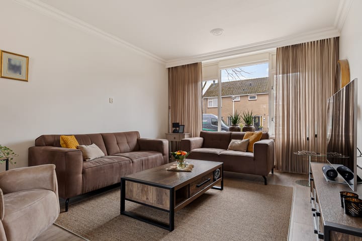 Photo 3 of Prins Clausstraat 17