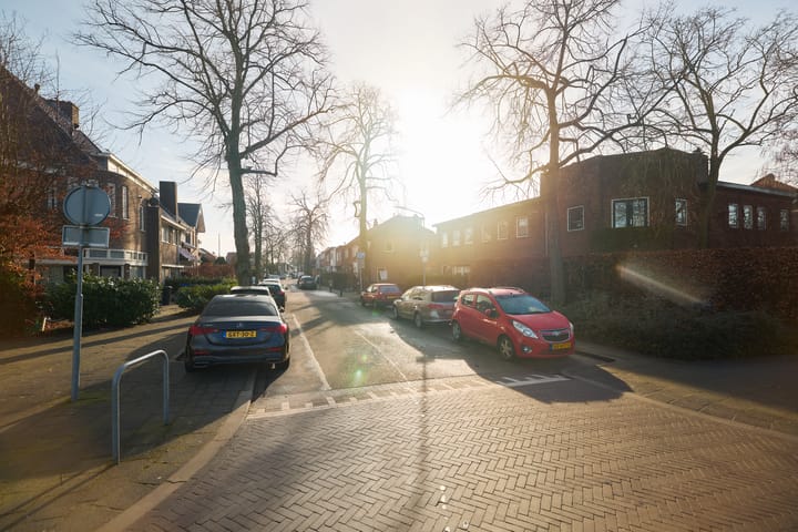 Foto 27 van Huygensstraat 27-B