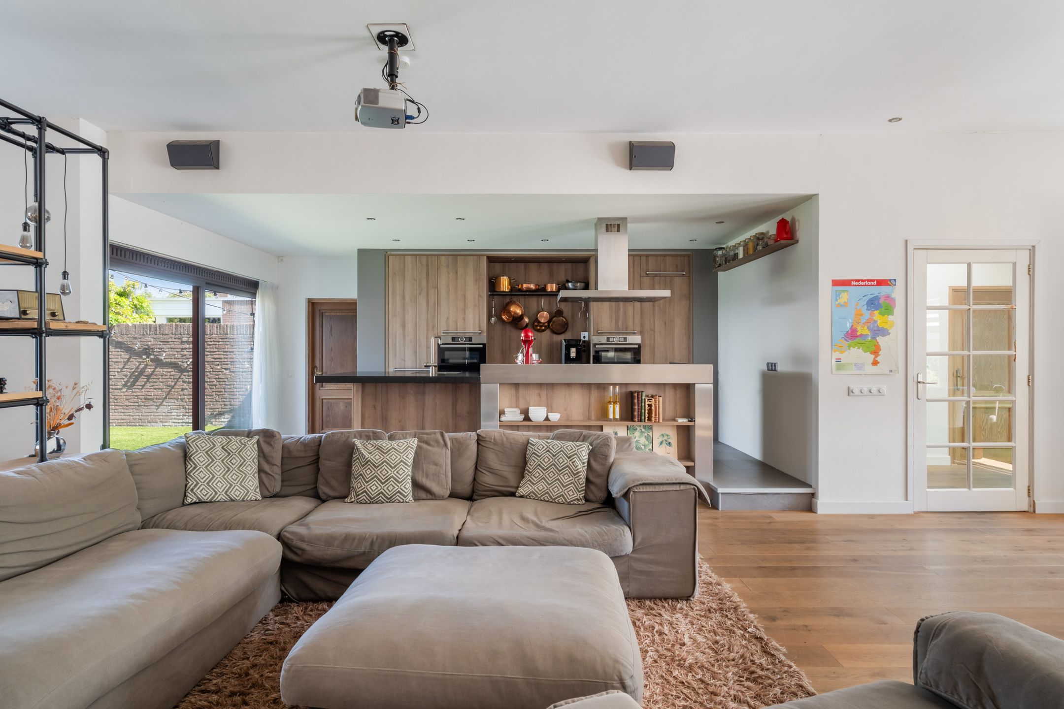 Photo 18 of Doornenburg 7