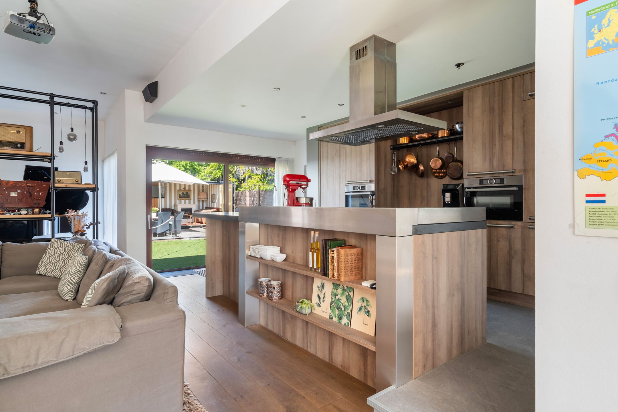 Photo 24 of Doornenburg 7