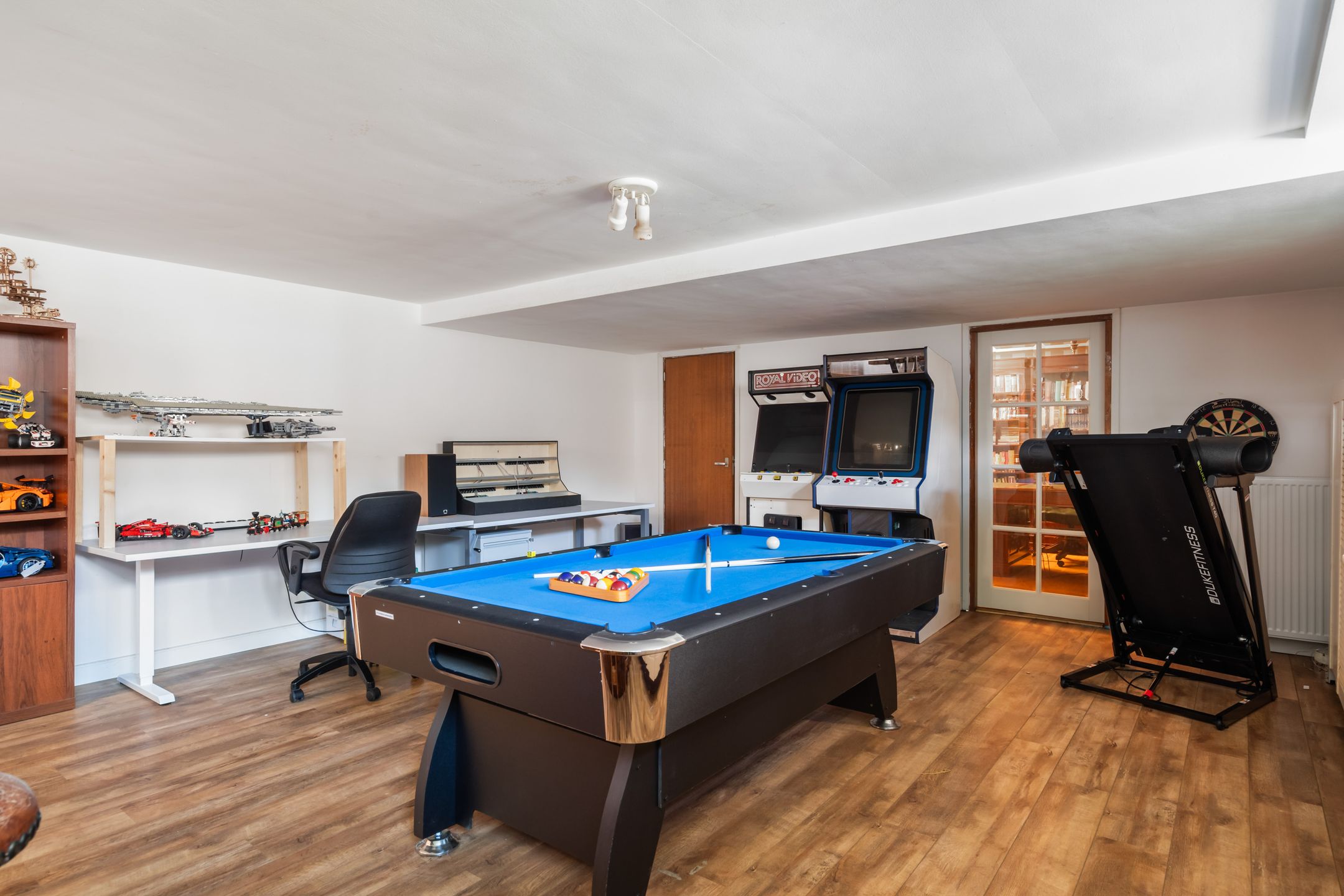 Photo 39 of Doornenburg 7