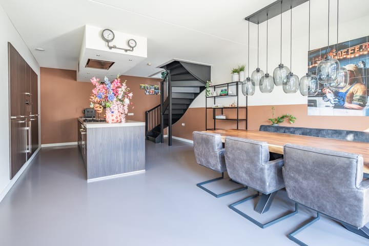 Photo 2 of Ad van der Steurzoom 80