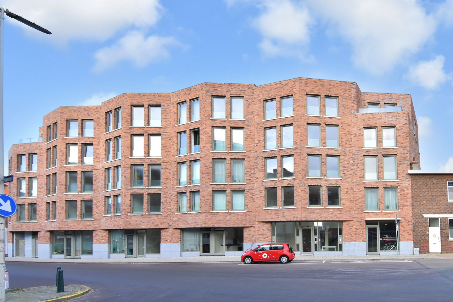 Foto 1 van Treilerweg 80-A