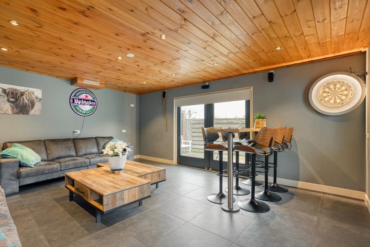 Photo 3 of Esdoornlaan 2