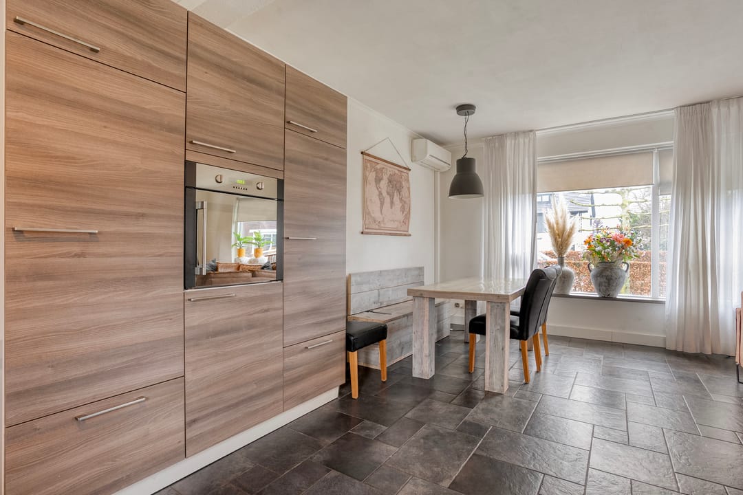 Foto 17 van Esdoornlaan 2