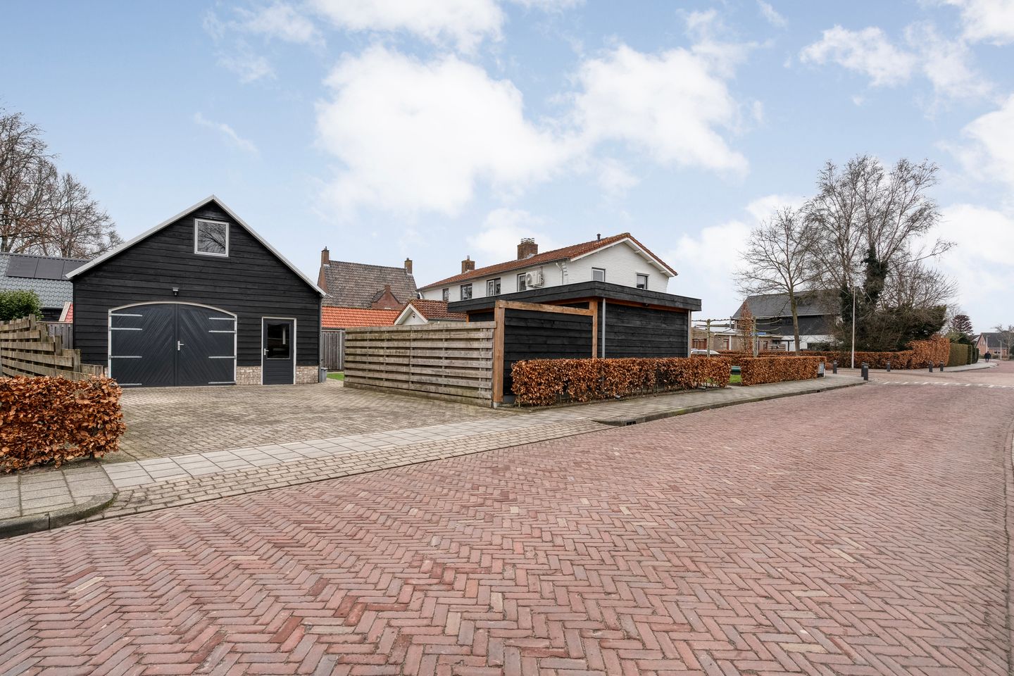 Foto 35 van Esdoornlaan 2