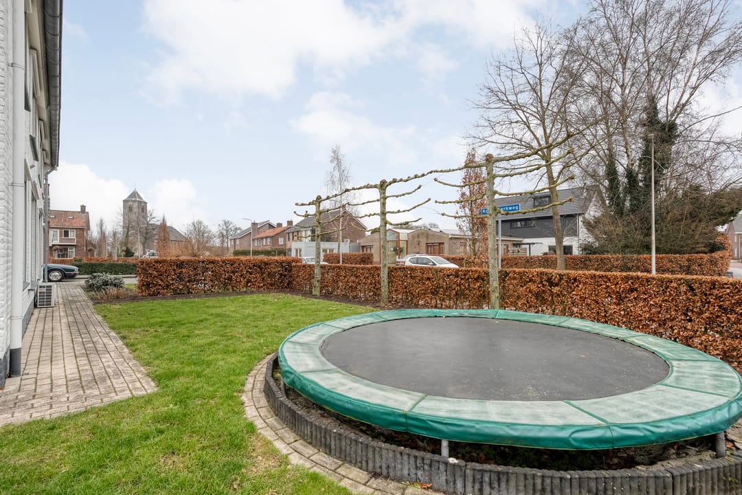 Foto 46 van Esdoornlaan 2