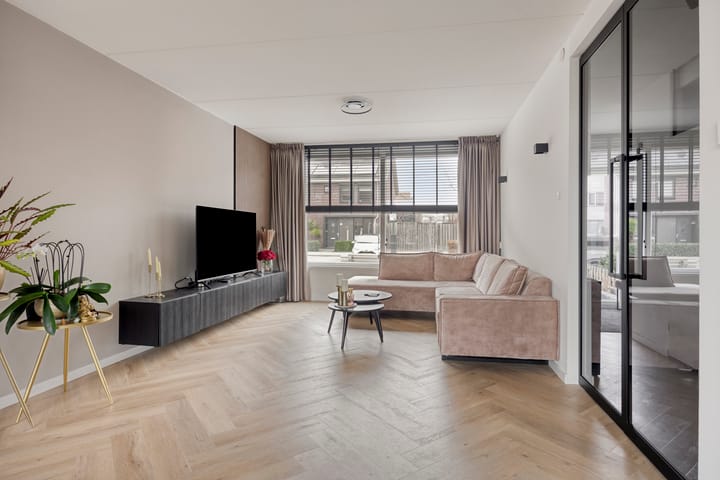 Foto 2 van Schout Eeuwoutstraat 36