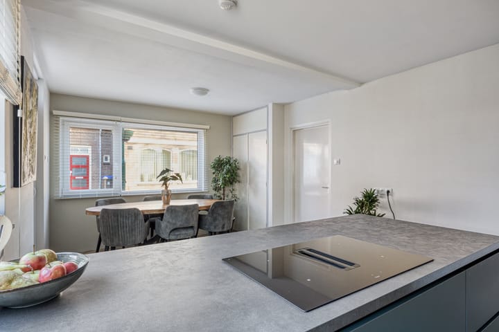 Foto 15 van Dr vd Broekstraat 2