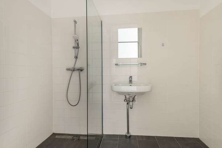 Photo 4 of Leerdamhof 448