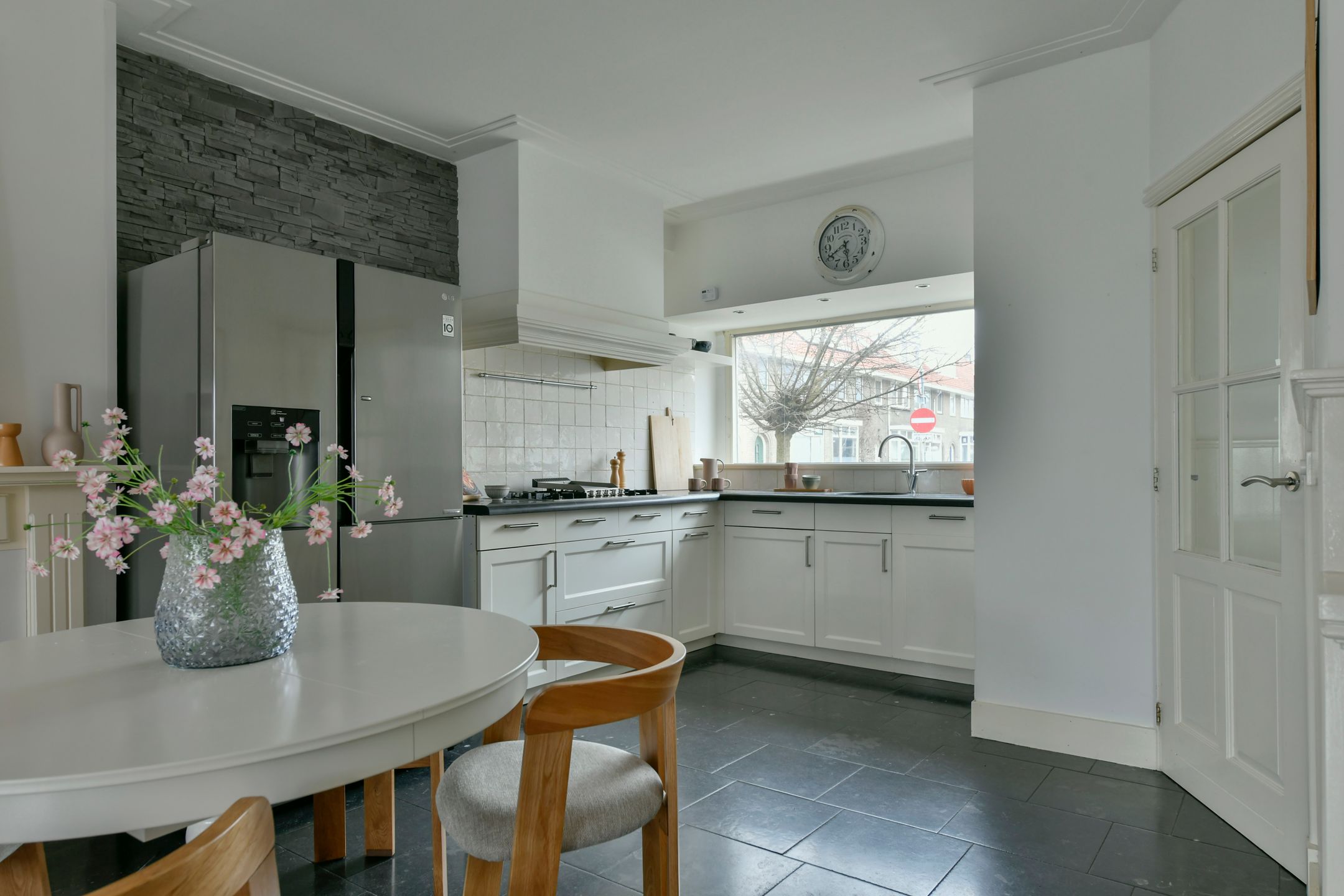 Photo 3 of Meidoornstraat 26