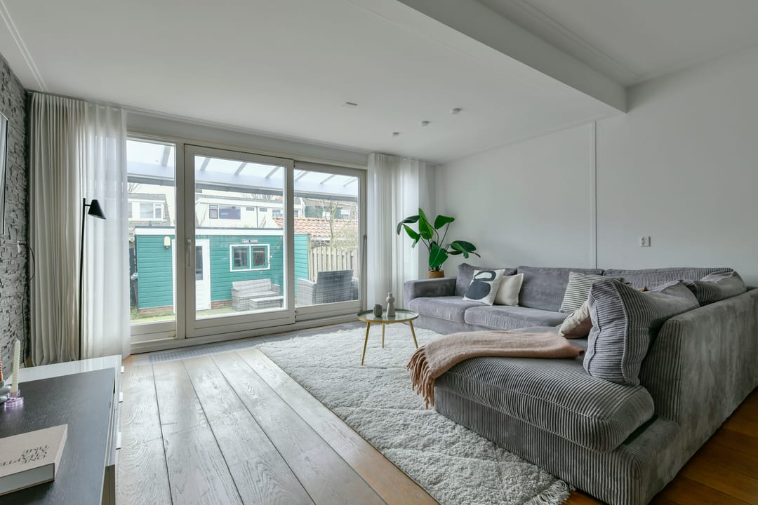 Photo 2 of Meidoornstraat 26