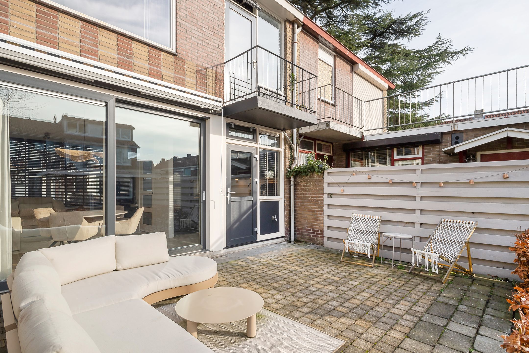 Foto 21 van Burgemeester G.H. Dercksenstraat 27