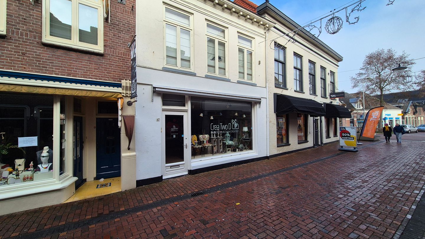 View photo 2 of Woldstraat 47