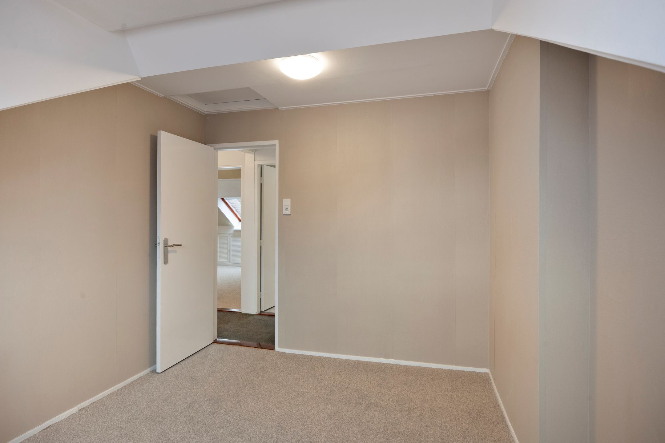 Foto 39 van Veenendaalkade 117