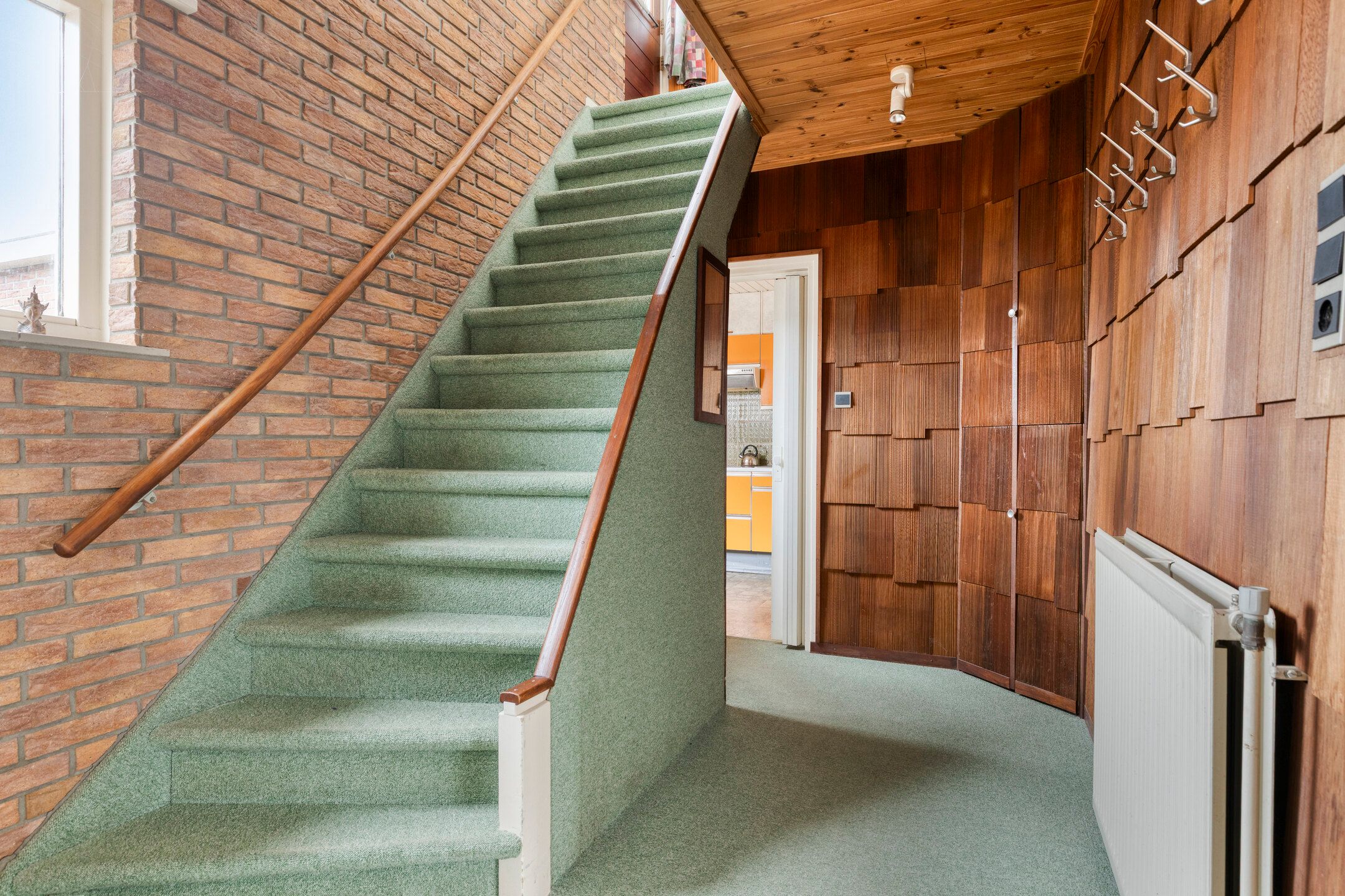 Photo 6 of Surinamestraat 1