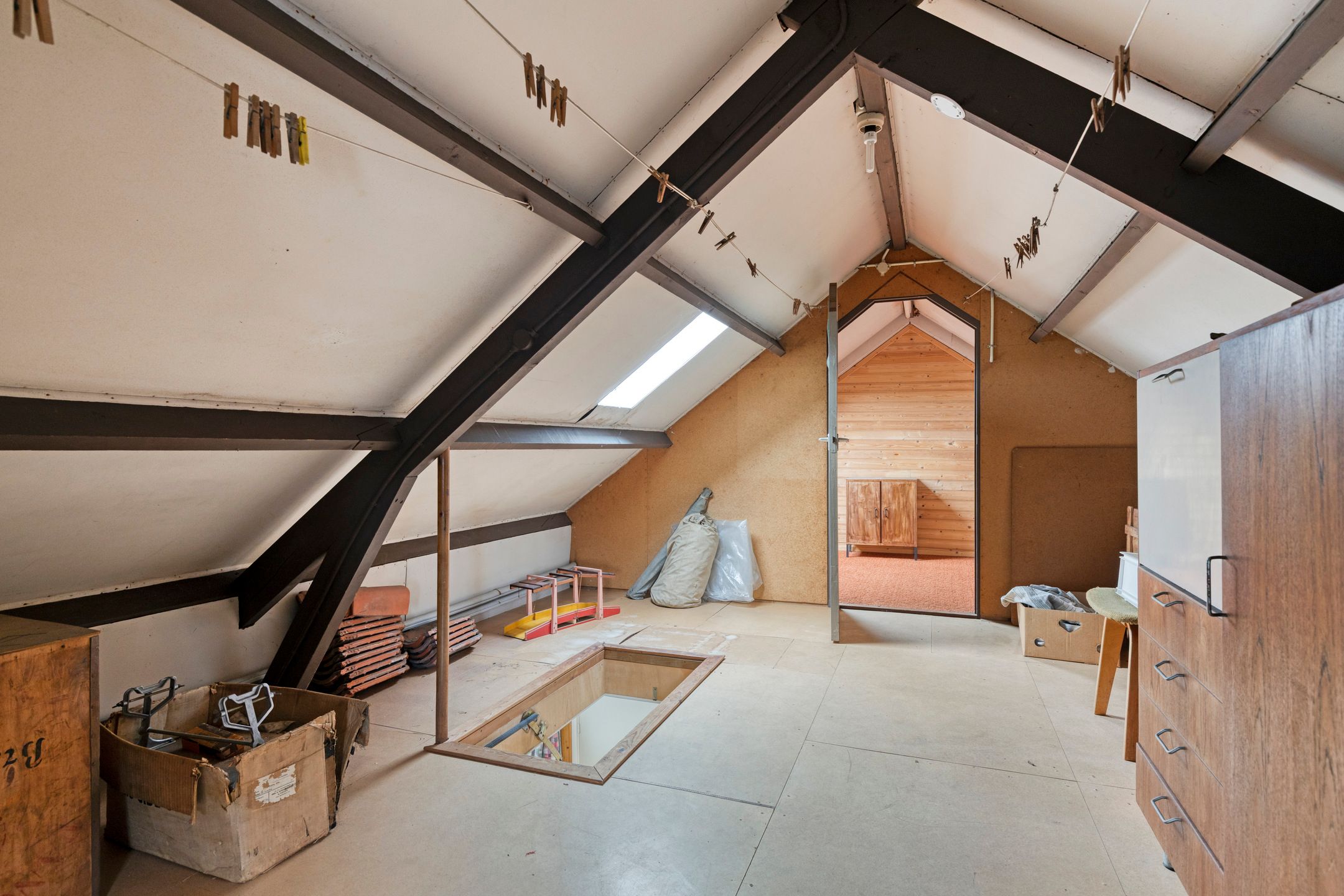 Photo 27 of Surinamestraat 1