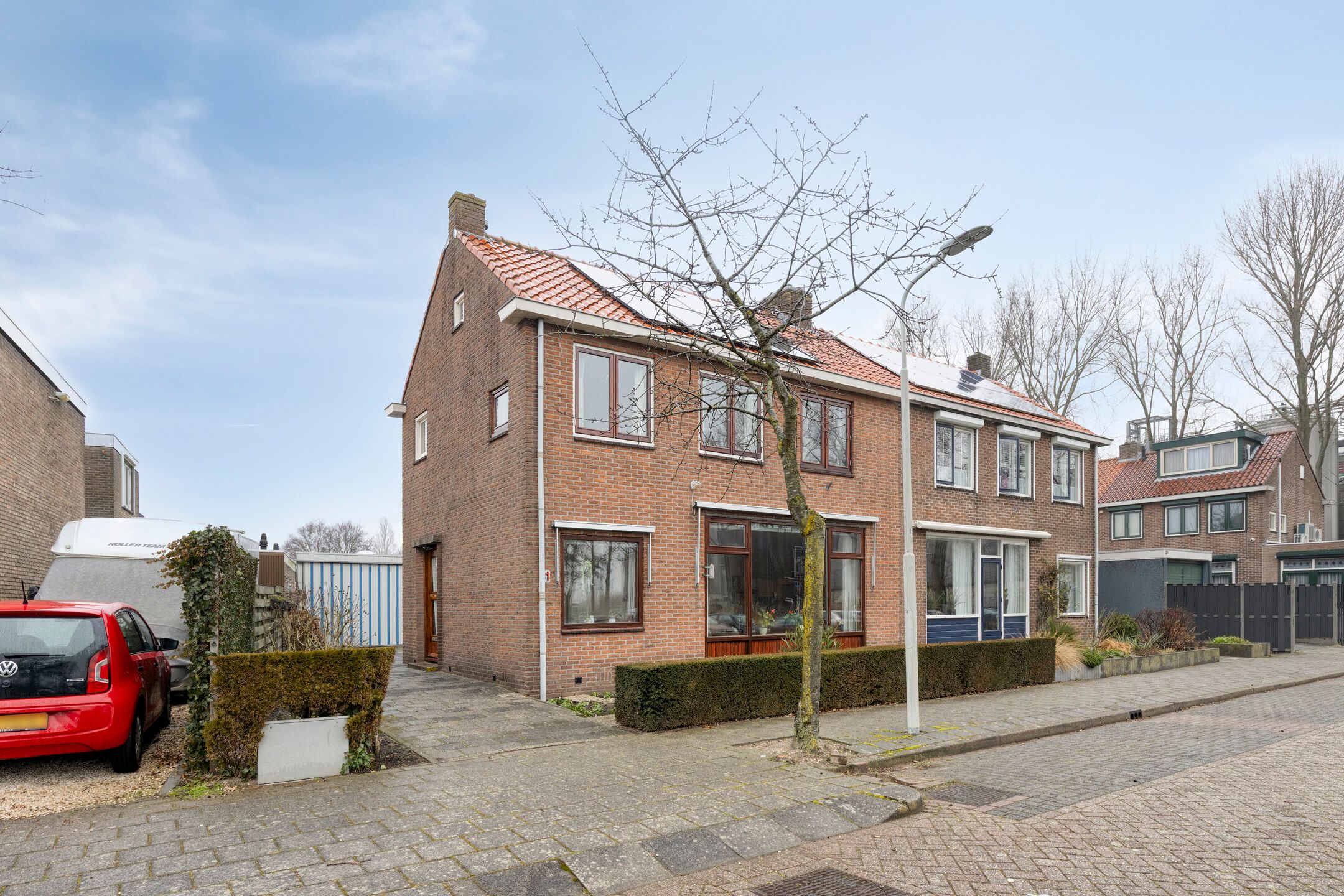 Photo 36 of Surinamestraat 1