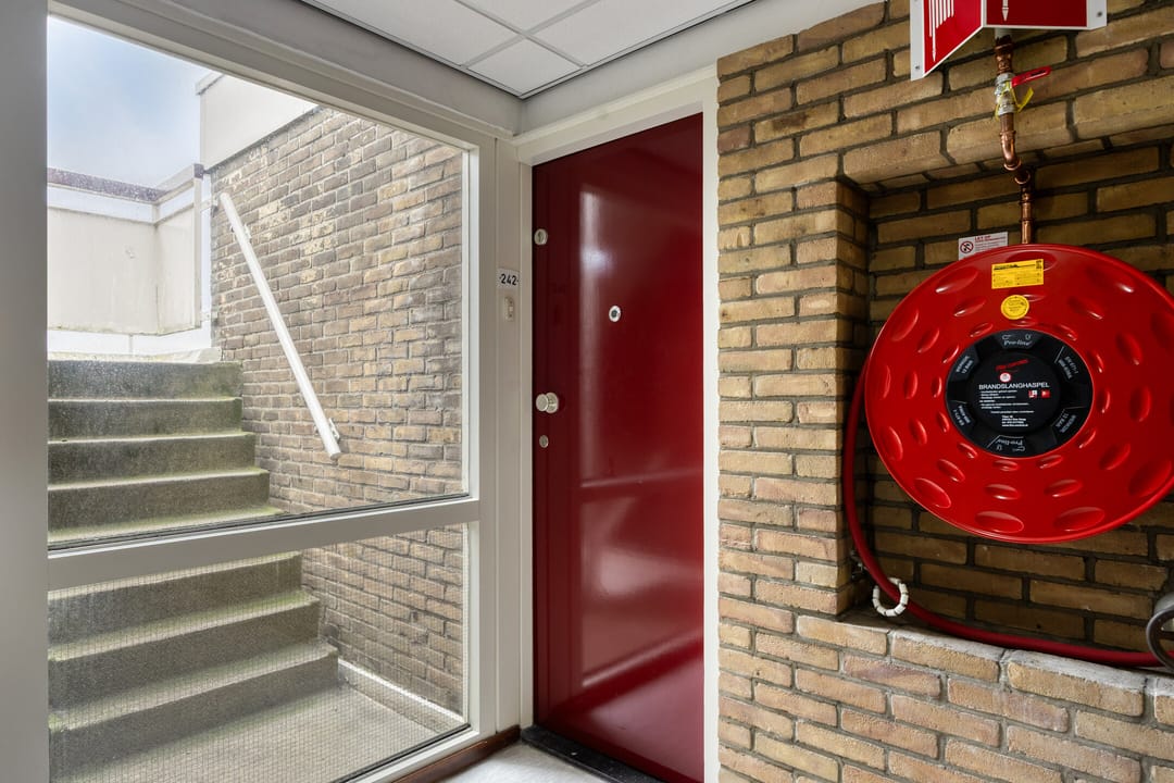 Foto 7 van Bachstraat 242