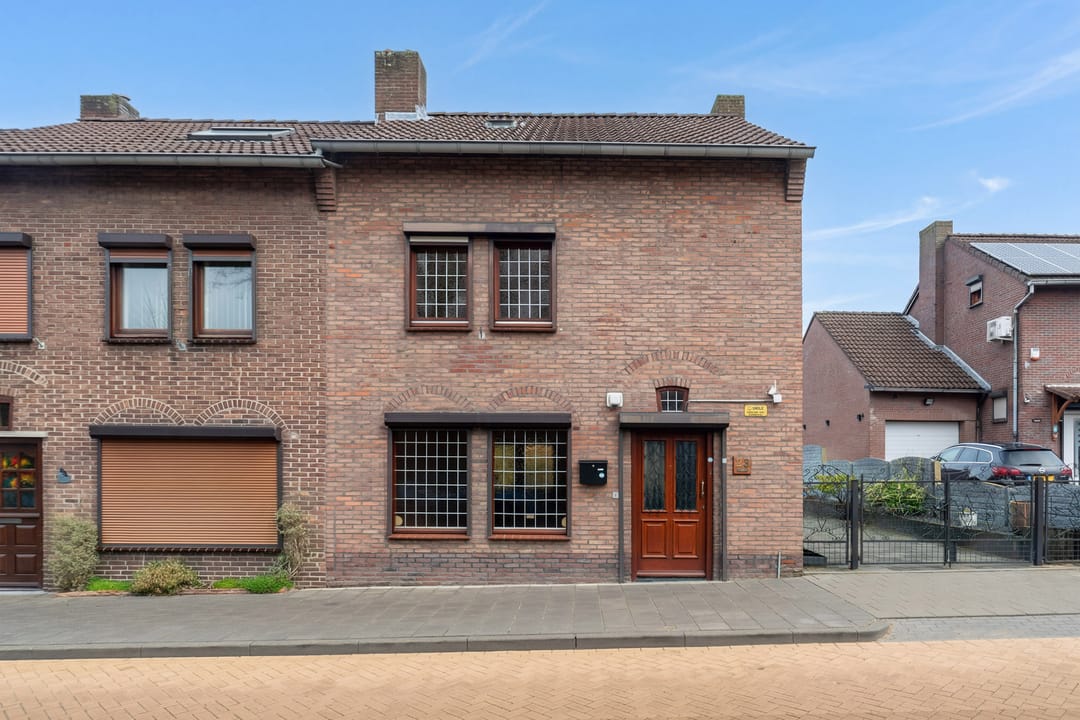 Foto 22 van Van Limburg Stirumstraat 23