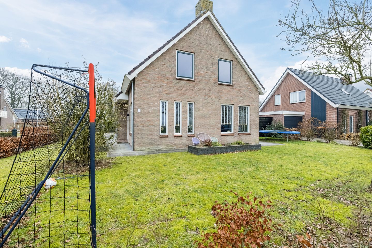 Foto 49 van Schoolstraat 1