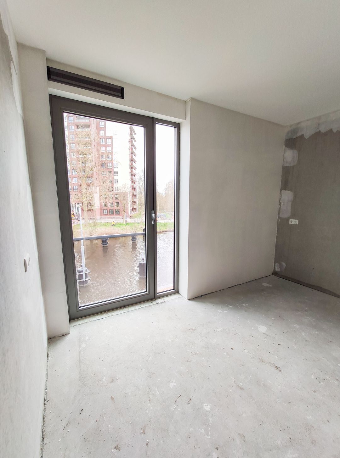 Foto 8 van Friesestraatweg 141-243