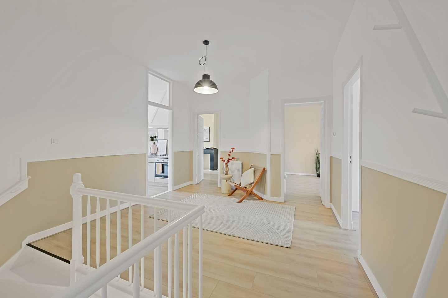 Foto 14 van Goudenregenplein 15