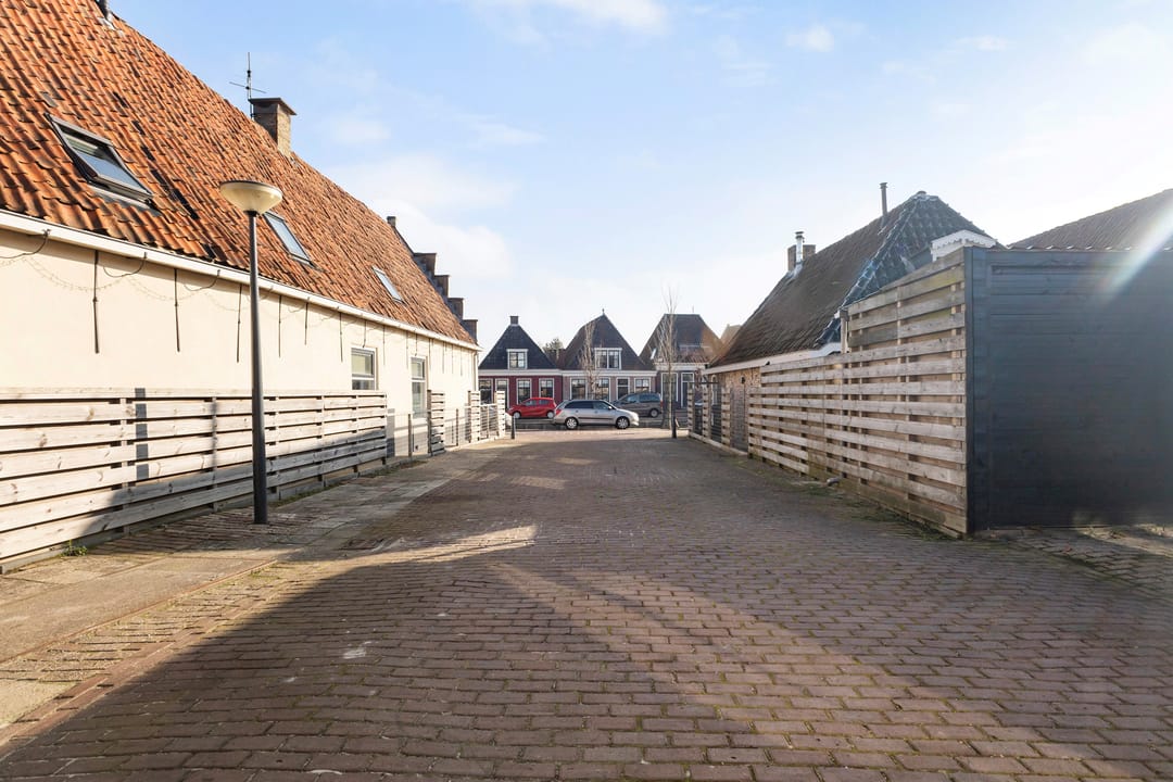 Foto 68 van Harlingerweg 13