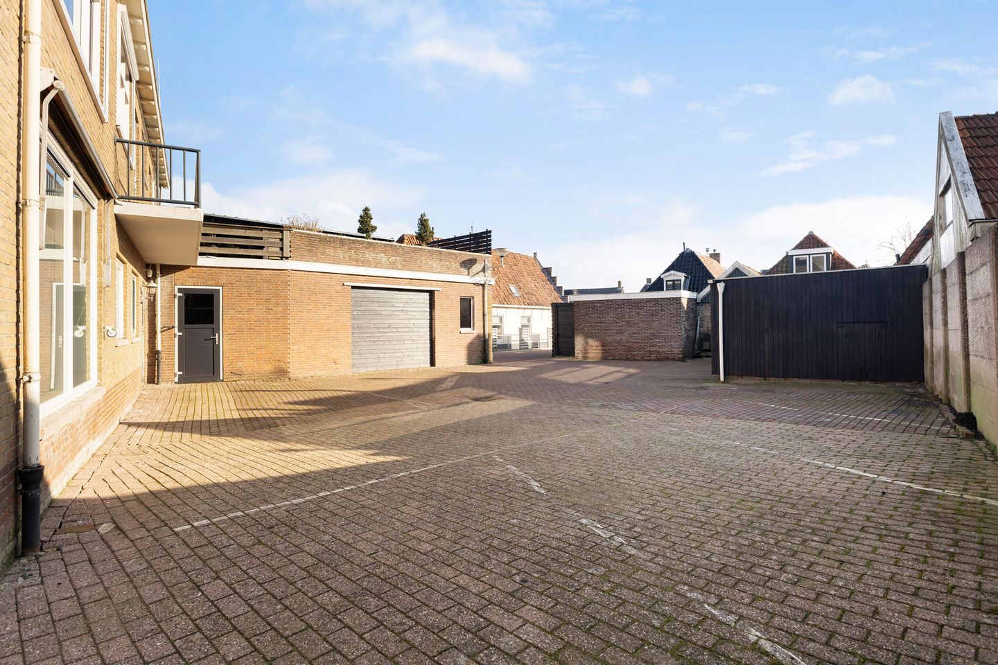 Foto 74 van Harlingerweg 13