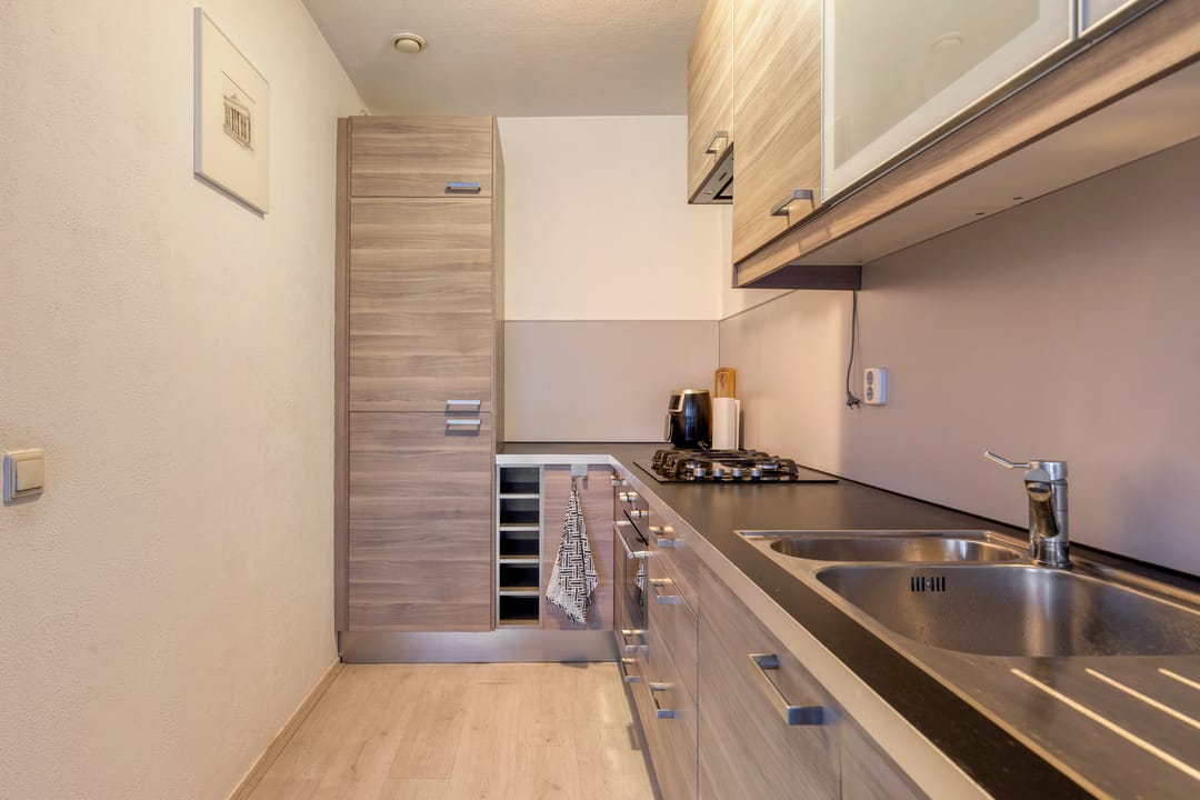 Photo 11 of Paterswoldseweg 52-A