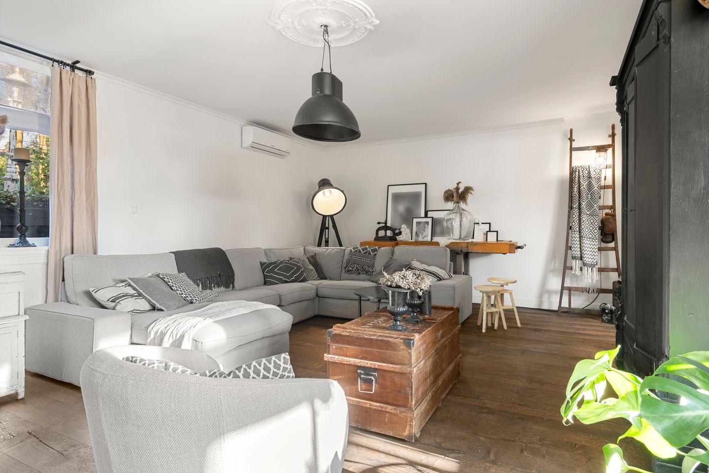 Photo 35 of Utrechtseweg 38