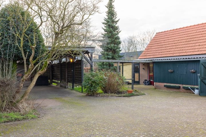 Photo 51 of Lievelderweg 54