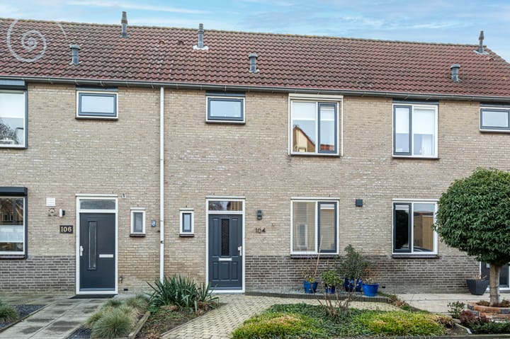 Prins Bernhardlaan 104