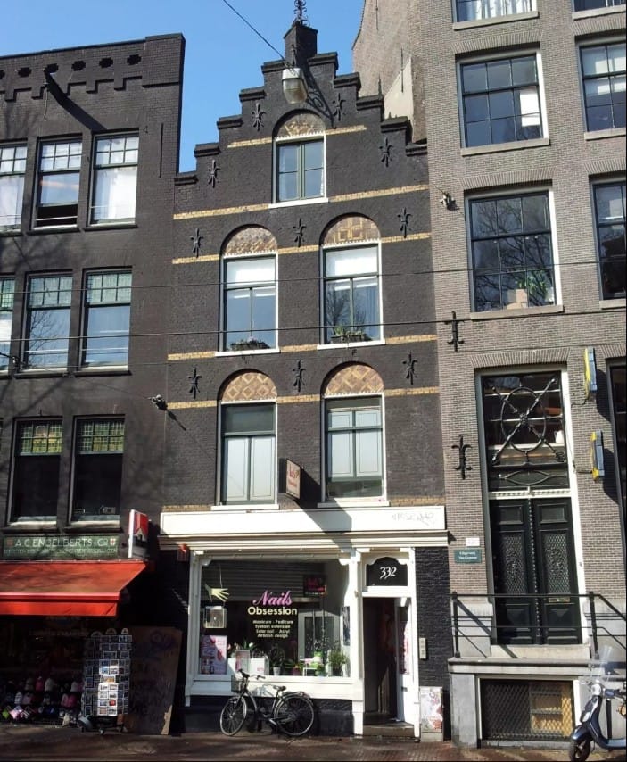 Bekijk foto 2 van Nieuwezijds Voorburgwal 332-1